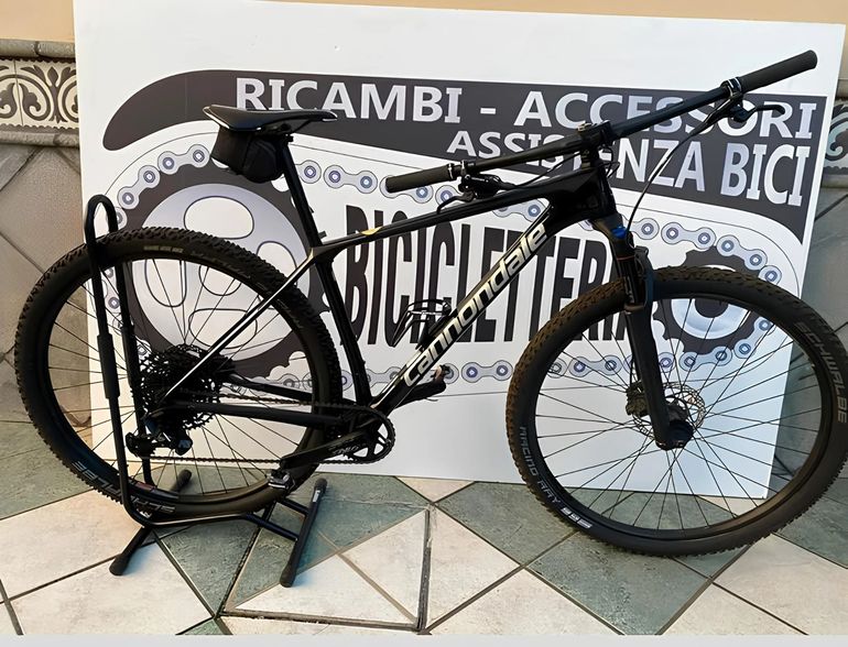 Used Cannondale F-Si Carbon 5 2019 2019 Mountainbike — image 1 of 3