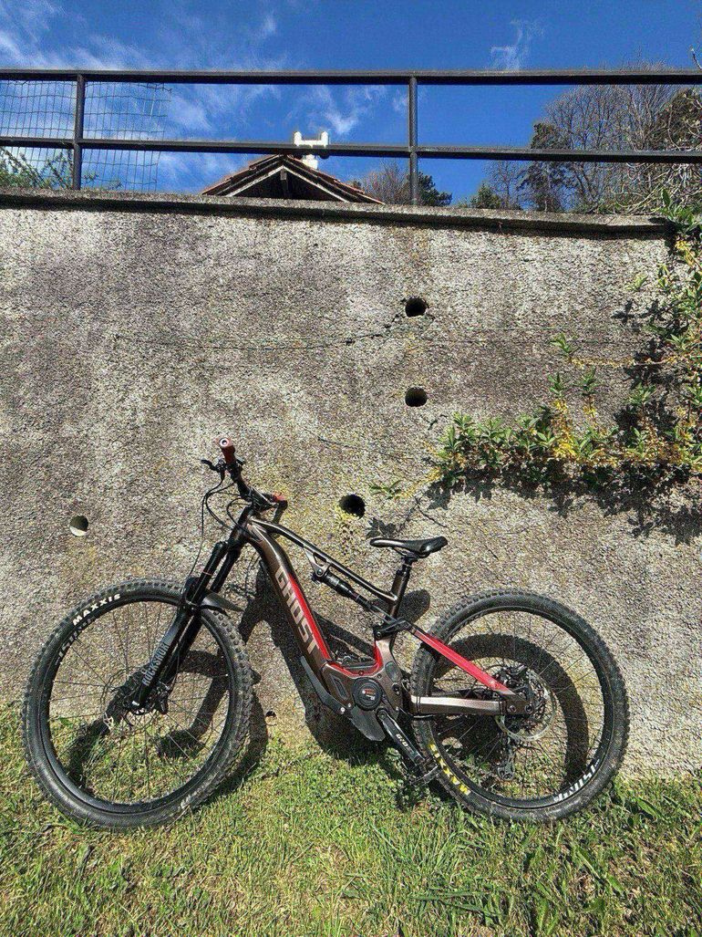 Used Ghost HYBRIDE ASX Essential 160 2021 2021 Mountainbike, Red, 29, 27.5 — image 1 of 7