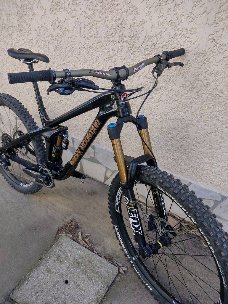 Used Rocky Mountain Slayer 2018 2018 Mountainbike, Black — image 5 of 6