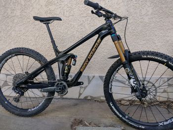 Used Rocky Mountain Slayer 2018 2018 Mountainbike, Black — image 1 of 6