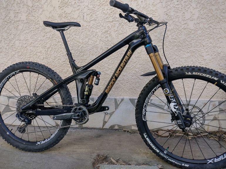 Used Rocky Mountain Slayer 2018 2018 Mountainbike, Black — image 1 of 6