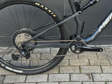 Tweedehands Merida NINETY-SIX RC XT 2023 2023 Mountainbike — afbeelding 3 van 4