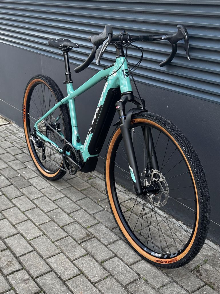 Rock Machine GRAVELRIDE INT E700 DI2 2023
