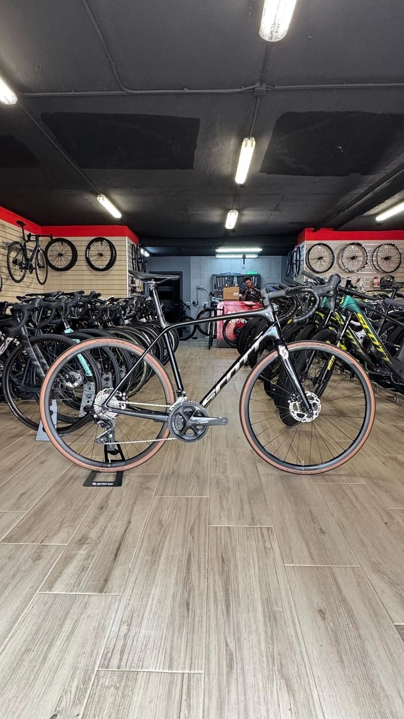 Gebrauchtes Scott Addict 20 disc 2019 2019 Road & Gravel, Schwarz — Bild 1 von 12