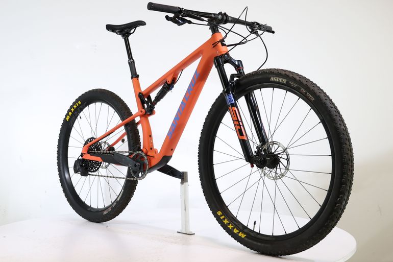 Brugt Santa Cruz BLUR S / Carbon C 2023 2023 Mountainbike — billede 2 af 4