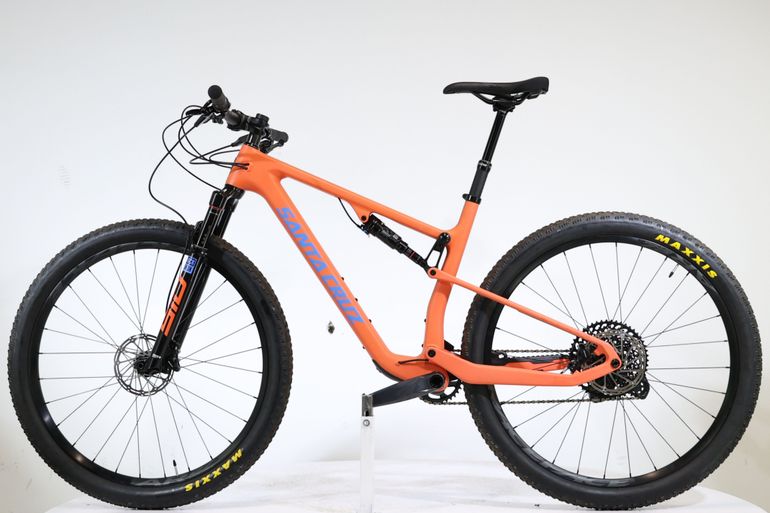 Brugt Santa Cruz BLUR S / Carbon C 2023 2023 Mountainbike — billede 3 af 4