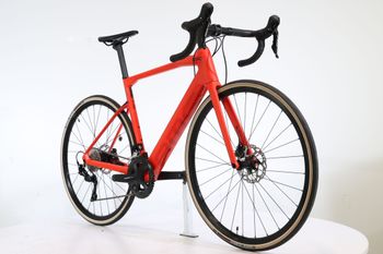 Used BMC Roadmachine AMP THREE 2023 2023 Road & Gravel, Red — image 2 of 5