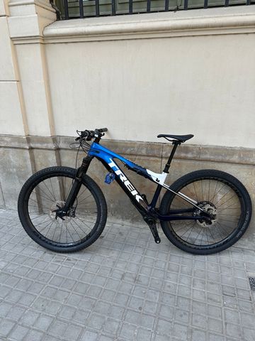 Used Trek E-Caliber 9.8 2021 2021 Mountainbike, Blue, 29 — image 3 of 7