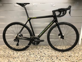 Used Bianchi SPECIALISSIMA ULTEGRA Di2 DISC 12V 2022 Road & Gravel, Black — image 3 of 4
