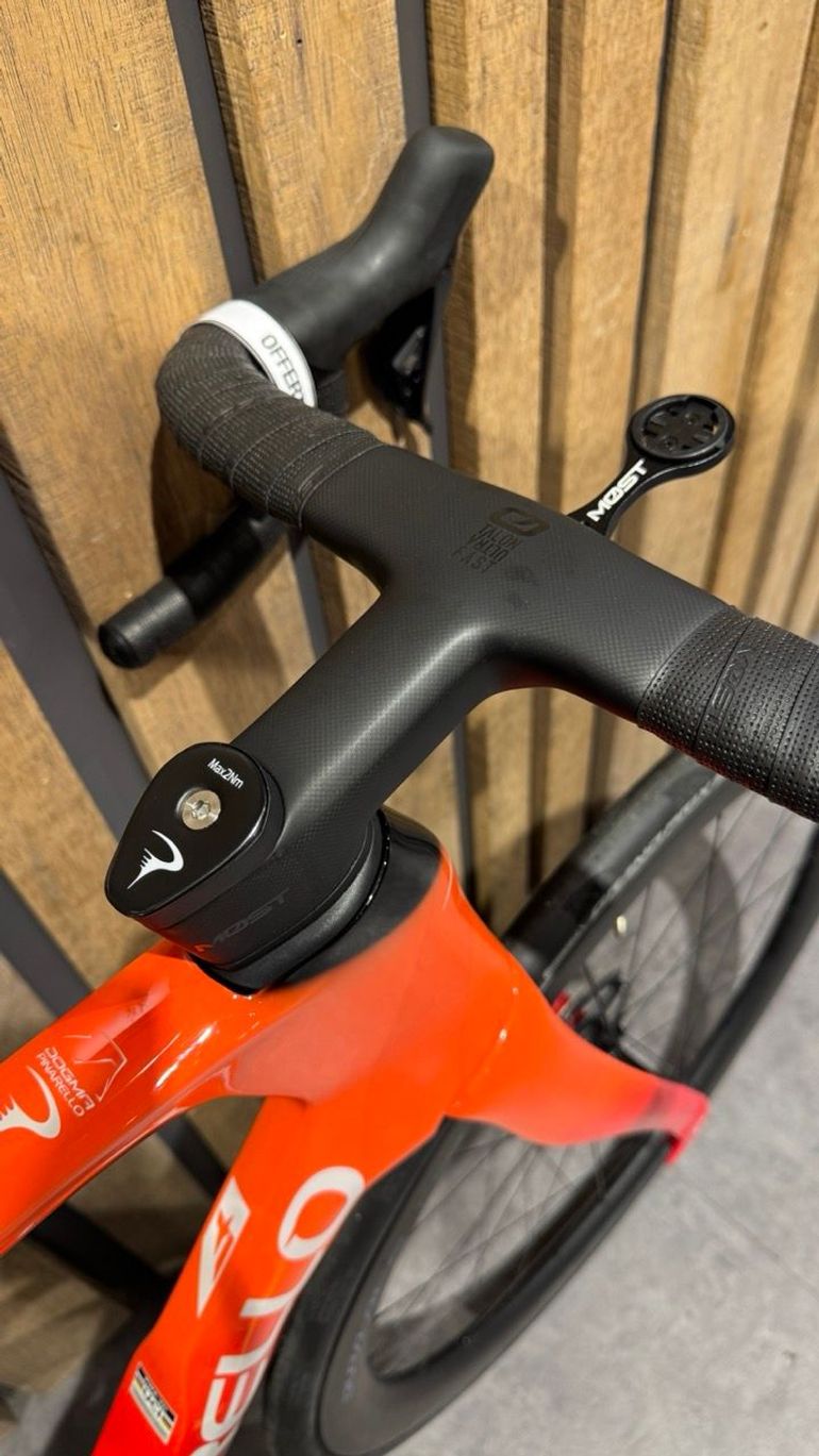 Pinarello Dogma F Team Ineos 2024