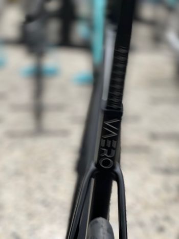 Used Whistle WHISTLE VAERO DURACE DI2 12V 2025 Road & Gravel — image 2 of 12