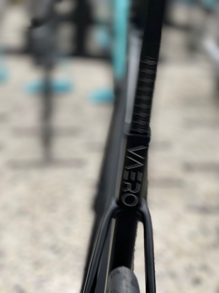 Used Whistle WHISTLE VAERO DURACE DI2 12V 2025 Road & Gravel — image 2 of 12