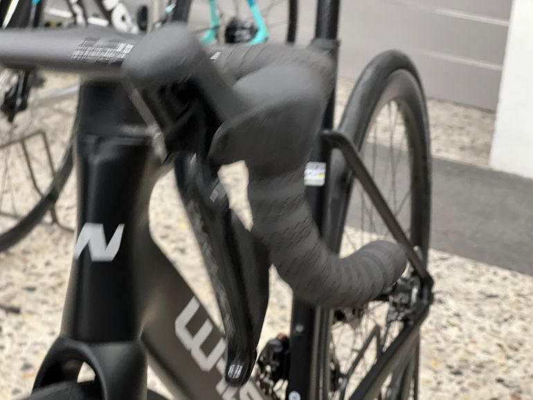 Used Whistle WHISTLE VAERO DURACE DI2 12V 2025 Road & Gravel — image 6 of 12