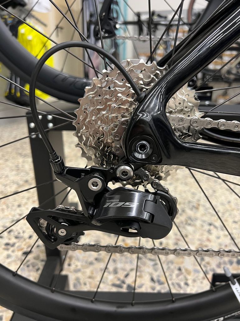 Used Whistle WHISTLE VAERO 105 12V 2025 Road & Gravel — image 11 of 12