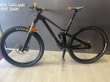 Używany Lapierre Zesty AM CF 8.9 2023 2022 Mountainbike — zdjęcie 3 z 9