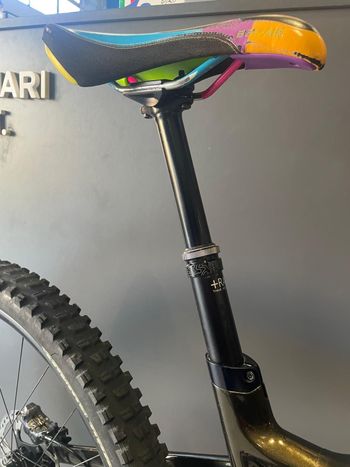 Used Lapierre Zesty AM CF 8.9 2023 2022 Mountainbike, Black, 29 — image 7 of 9