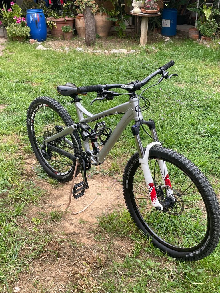 Giant Reign 2 2006 Mountainbike usato, Grigio chiaro — immagine 6 di 7