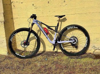 Orbea OIZ M-PRO 2024 2024 Mountainbike d'occasion — image 4 sur 10