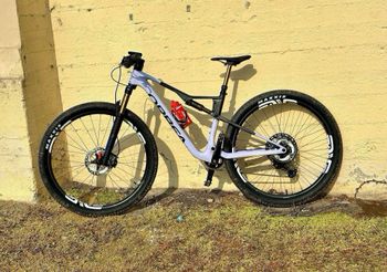 Orbea OIZ M-PRO 2024 2024 Mountainbike d'occasion — image 3 sur 10