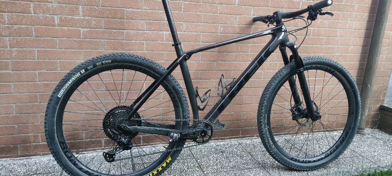 Gebrauchtes Trek Procaliber 9.8 2023 2023 Mountainbike, Schwarz, 29 — Bild 3 von 4