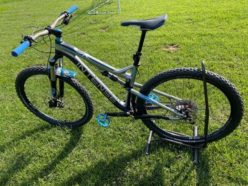 Used Intense Spider 29c 2018 Mountainbike, Blue — image 2 of 3
