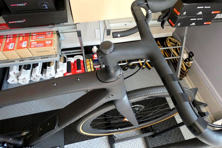 Used Specialized Diverge SRAM Force eTap AXS 2022 Road & Gravel, Orange — image 16 of 24