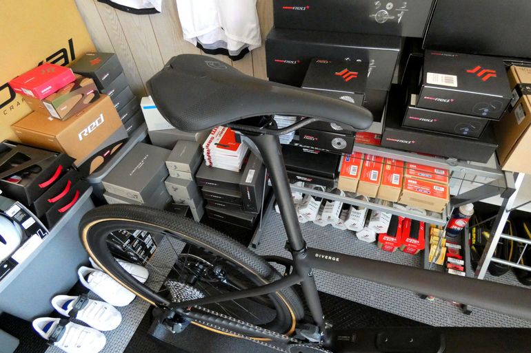 Used Specialized Diverge SRAM Force eTap AXS 2022 Road & Gravel, Orange — image 15 of 24