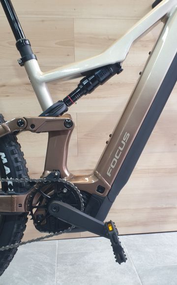 Käytetty Focus THRON² 6.8 ABS 2025 Mountainbike — kuva 4 / 8