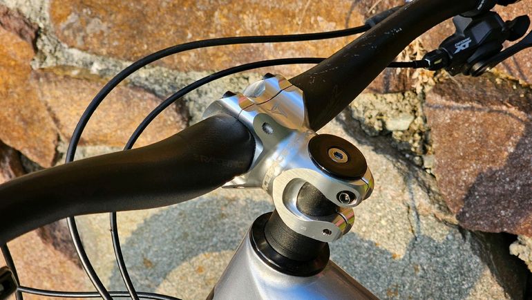 Brugt CUBE STEREO 140 HPC, SL 27.5 2023 2023 Mountainbike — billede 4 af 13