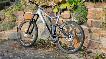 Brugt CUBE STEREO 140 HPC, SL 27.5 2023 2023 Mountainbike — billede 2 af 13