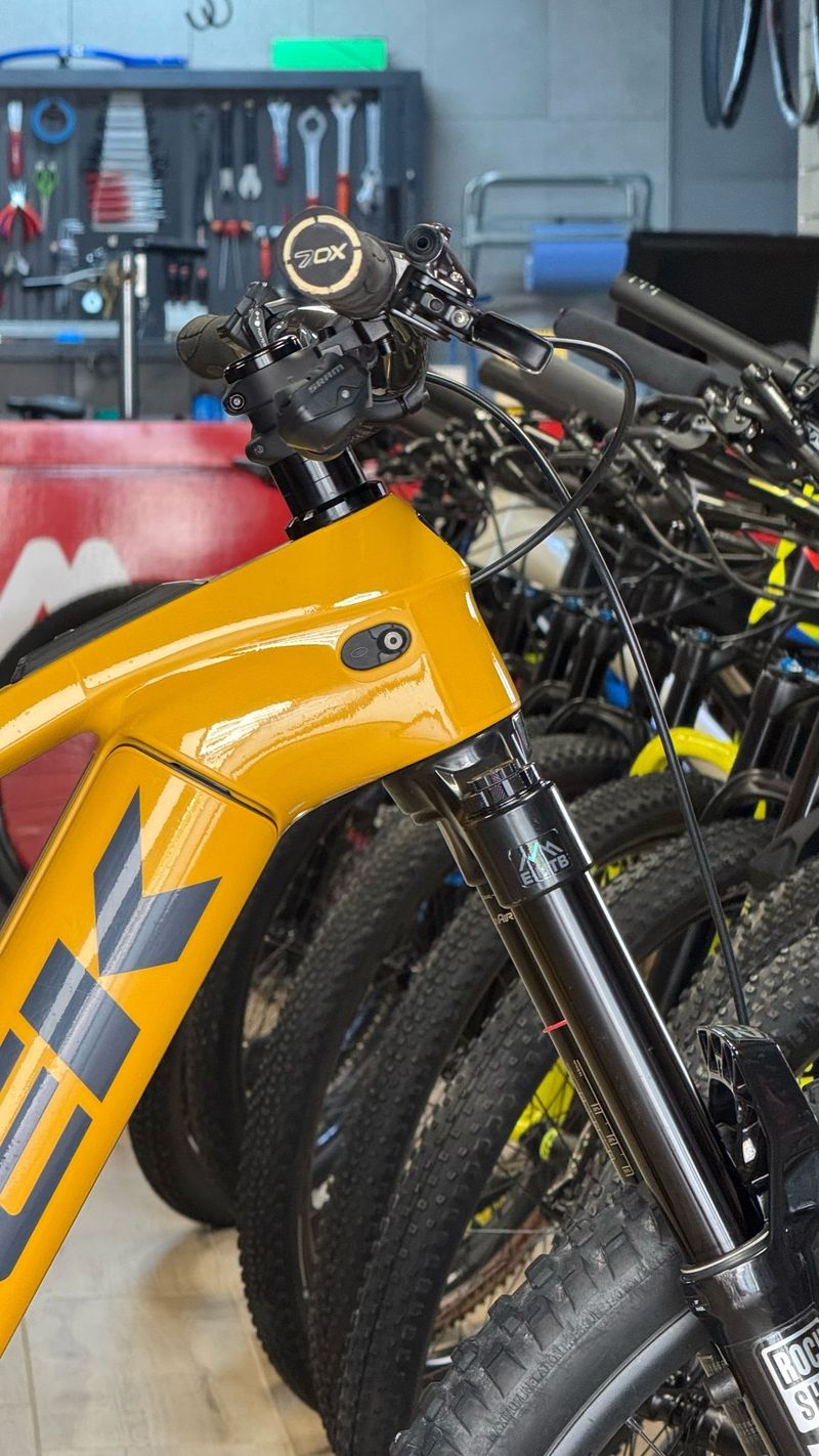 Used Trek Rail Sram Eagle Transmission X0 2023 Mountainbike, Orange — image 6 of 13