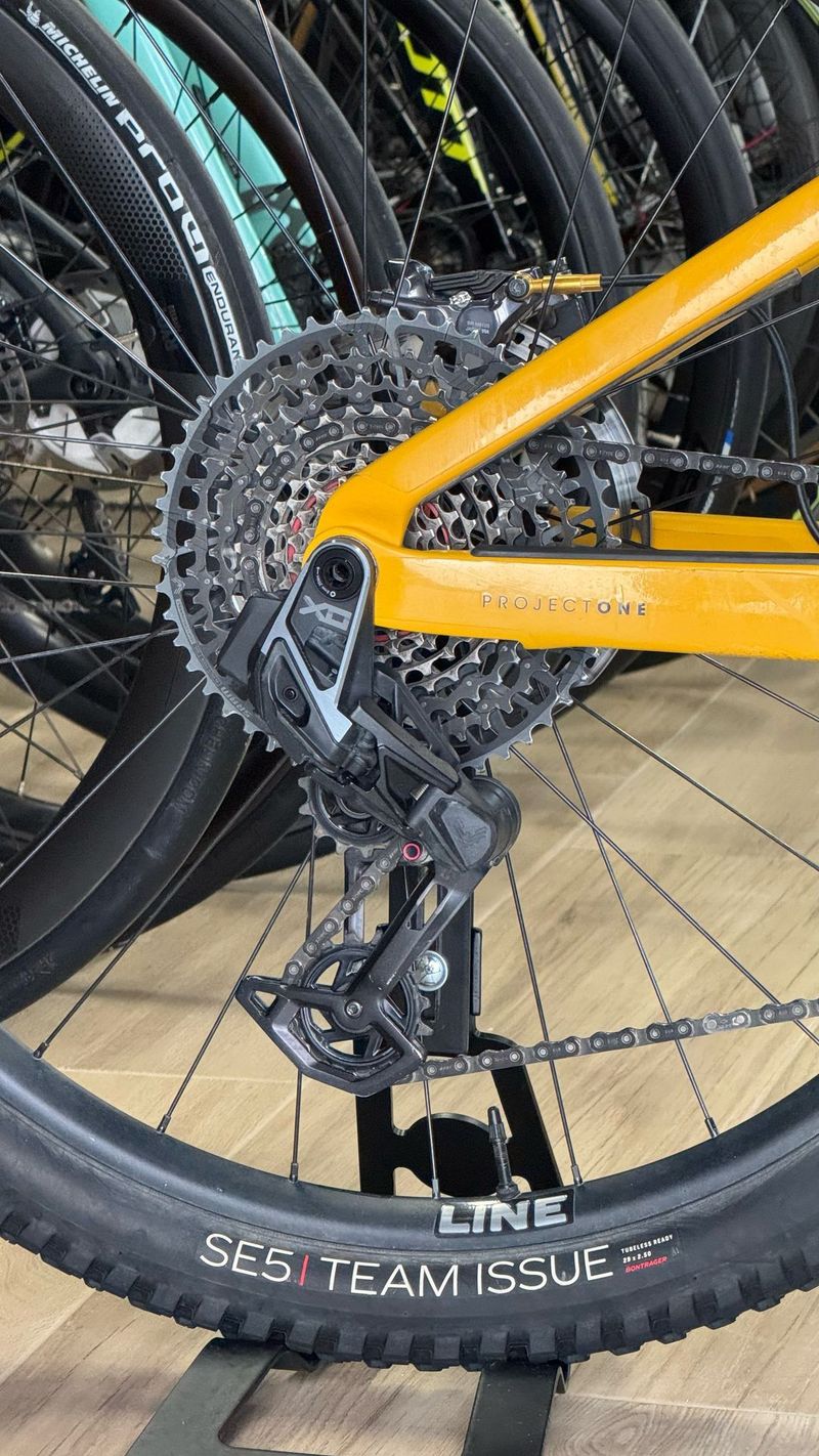 Used Trek Rail Sram Eagle Transmission X0 2023 Mountainbike, Orange — image 12 of 13