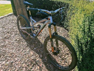 Brugt YT Industries Jeffsy 27 CF Pro Race 2018 2018 Mountainbike — billede 4 af 8