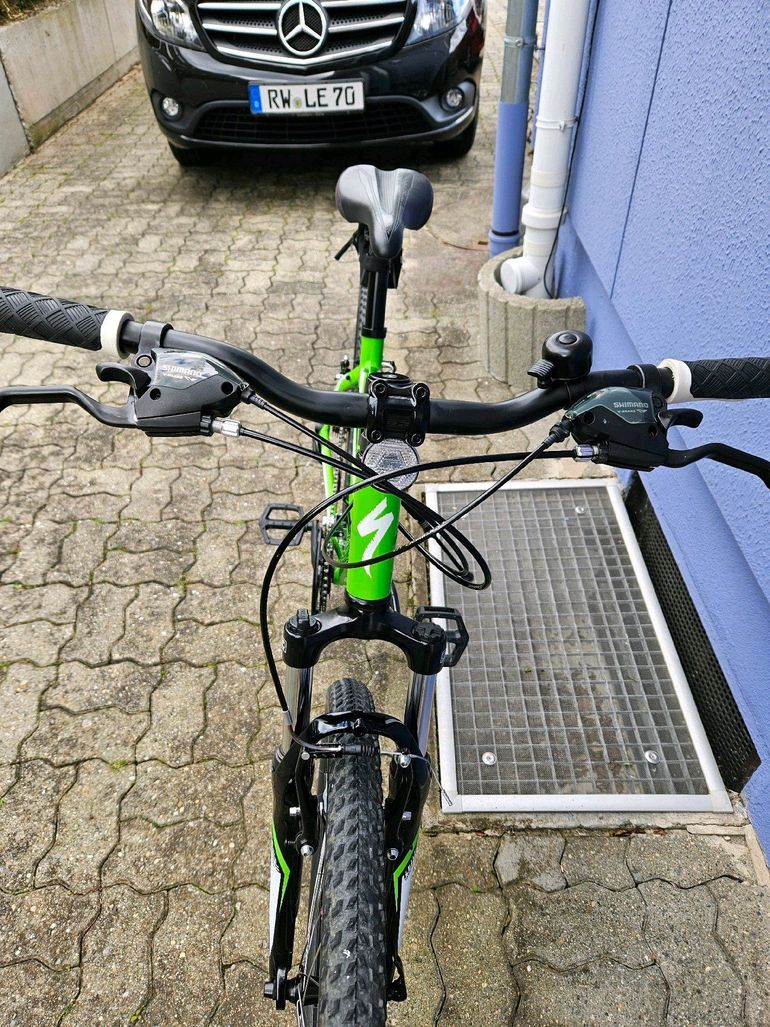 Used Specialized Hardrock 26 2014 2014 Mountainbike, Green, 26 — image 5 of 10