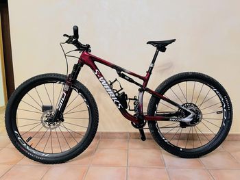 Used Specialized S-Works Epic 2023 2023 Mountainbike, Red, 29 — image 3 of 3