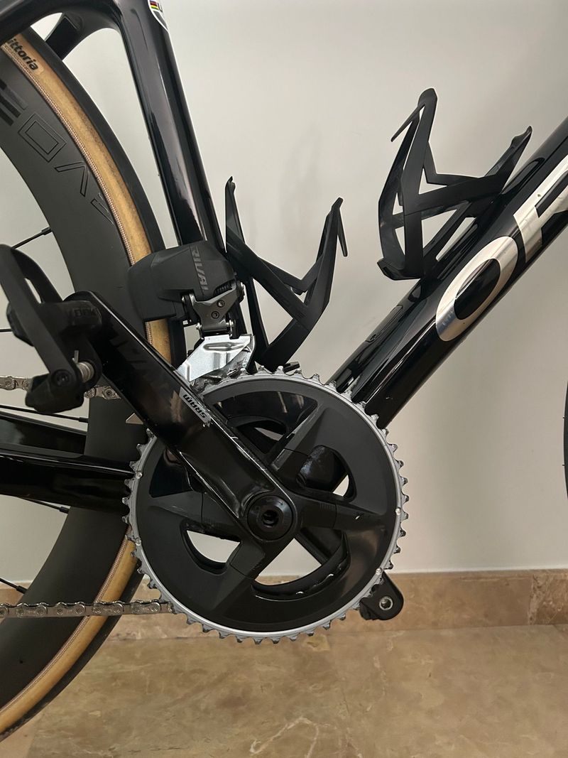 Używany Orbea Orca SRAM Rival eTap AXS 2023 Road & Gravel — zdjęcie 4 z 11