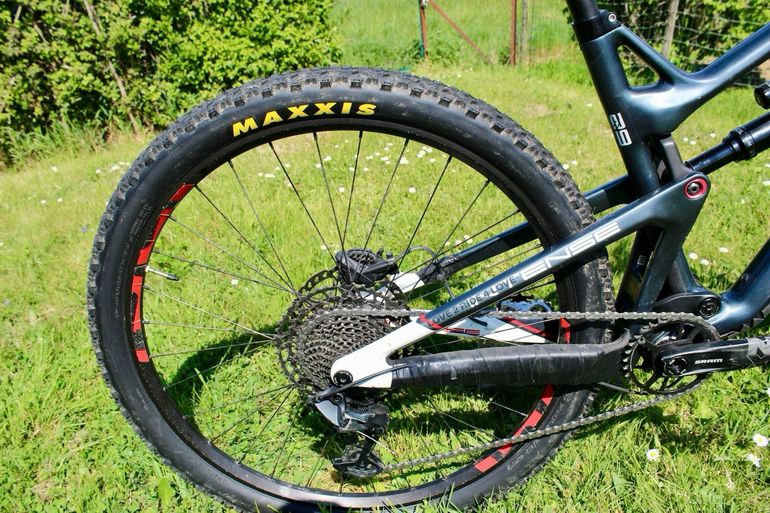 Used Intense PRIMER 29 Expert 2021 2021 Mountainbike, Blue, 29 — image 11 of 15