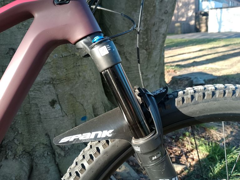 Used Canyon Lux Trail CF 6 2023 2023 Mountainbike — image 6 of 9
