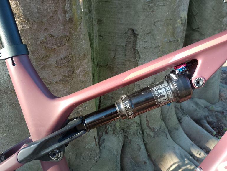 Used Canyon Lux Trail CF 6 2023 2023 Mountainbike — image 4 of 9