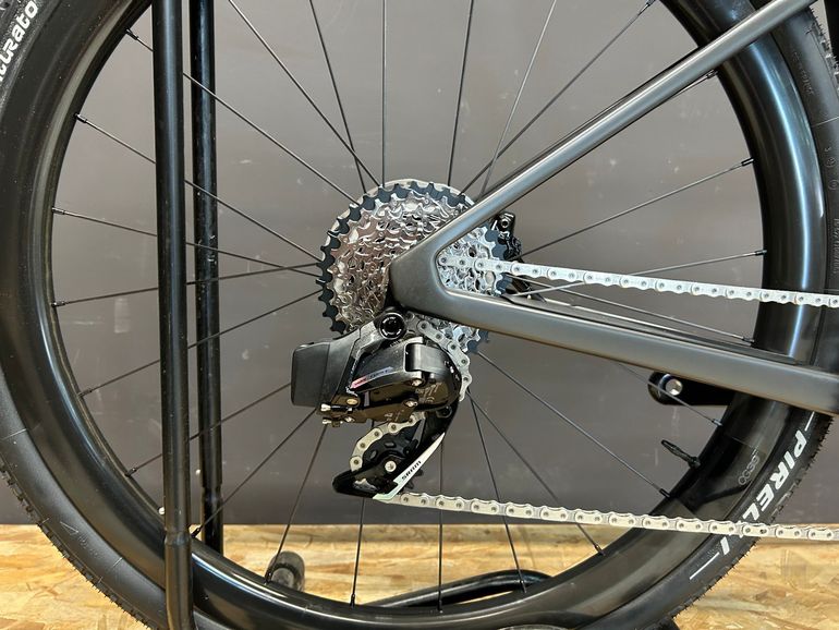 Used BMC Kaius 01 TWO 2024 2024 Road & Gravel, Black — image 3 of 7