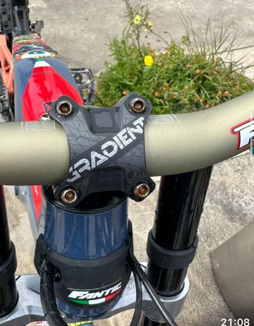Fantic XXF 2.0 Race 2022 2022 Mountainbike usato, Rosso — immagine 9 di 14