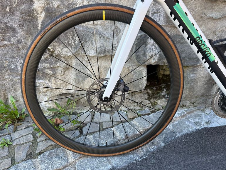 Brugt Canyon Ultimate CF SLX 8 Disc LTD 2022 2022 Road & Gravel — billede 3 af 17