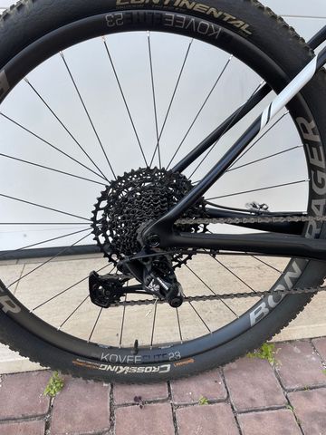 Used Trek Procaliber 9.7 2020 2020 Mountainbike, Black, 27.5, 29 — image 4 of 6