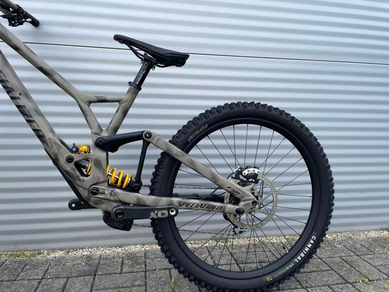Specialized Demo Race 2025 2025 Mountainbike usato, Verde — immagine 9 di 13