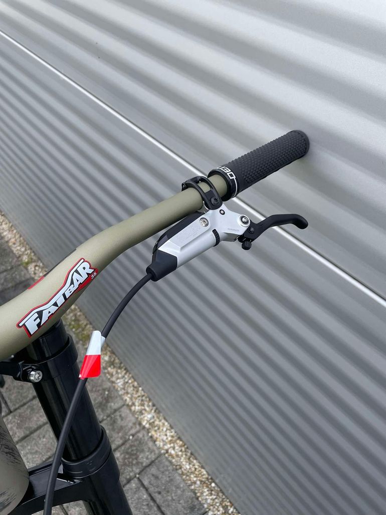 Specialized Demo Race 2025 2025 Mountainbike usato, Verde — immagine 6 di 13