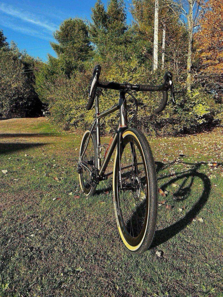 Used Sage Barlow 2022 Road & Gravel, Hellgrau — image 5 of 12