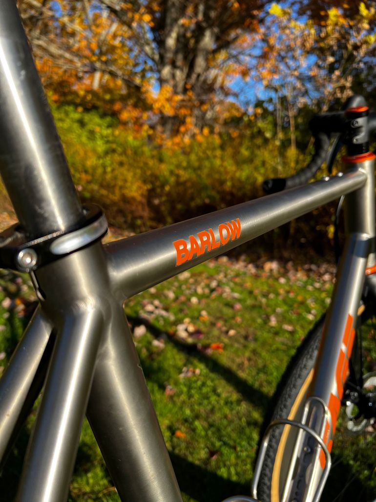 Used Sage Barlow 2022 Road & Gravel, Hellgrau — image 7 of 12