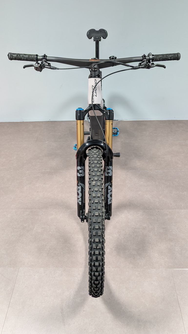 UNNO IKKI Race 2024 2024 Mountainbike usato, Grigio chiaro — immagine 3 di 3