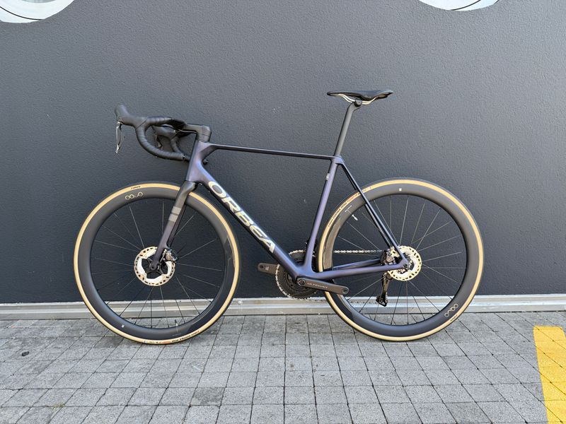 Orbea ORCA M20iLTD 2024 2024 Road & Gravel usato, Viola — immagine 2 di 7