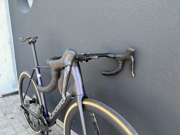 Orbea ORCA M20iLTD 2024 2024 Road & Gravel usato, Viola — immagine 5 di 7